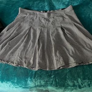 Torrid Houndstooth Skirt